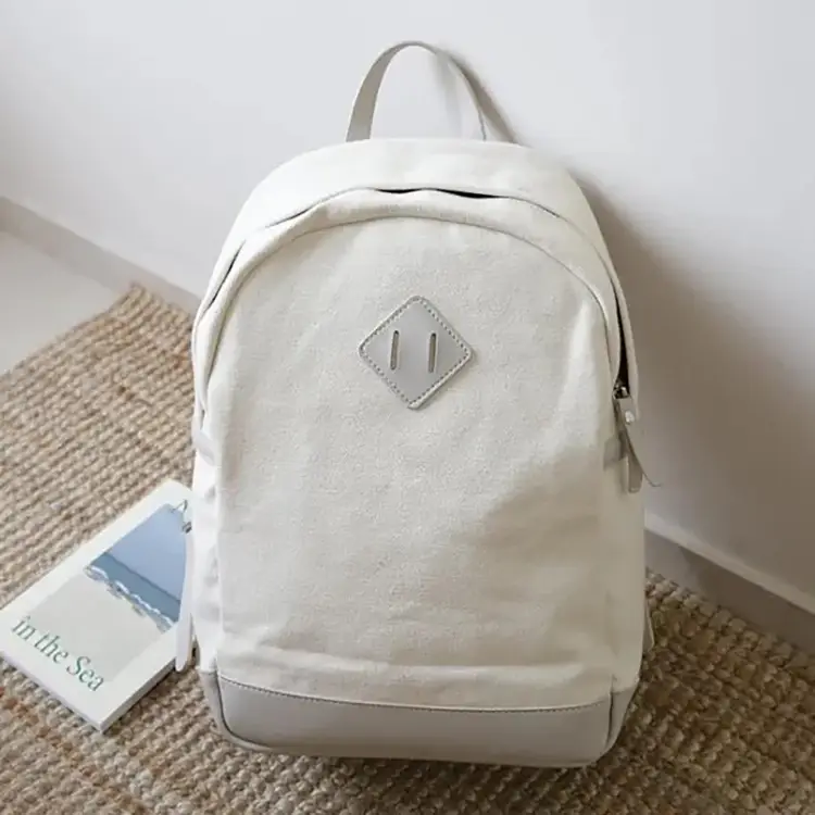 minimalist-canvas-backpack (5)